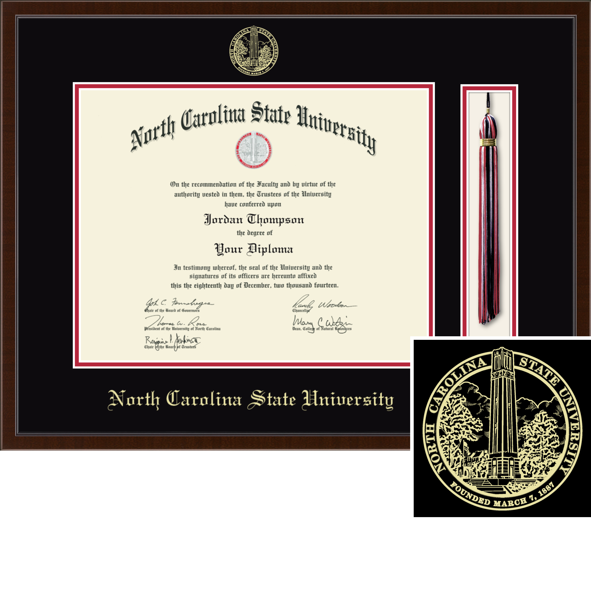 Campus Images University of North Carolina, Chapel Hill - Cornice diploma in rilievo, 29,2 x 35,6 cm, oro